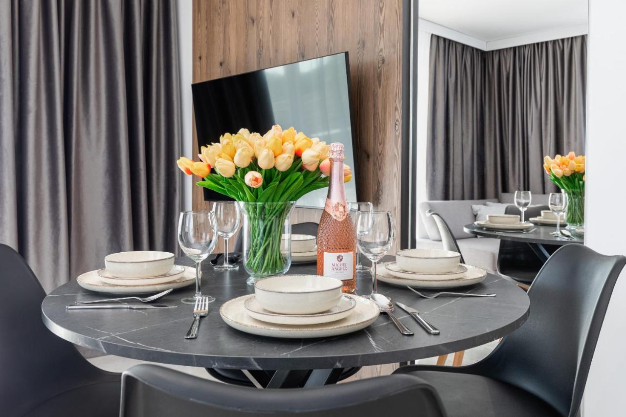 Sun Towers Lux Apartments By Renters Prestige Swinoujscie Dış mekan fotoğraf